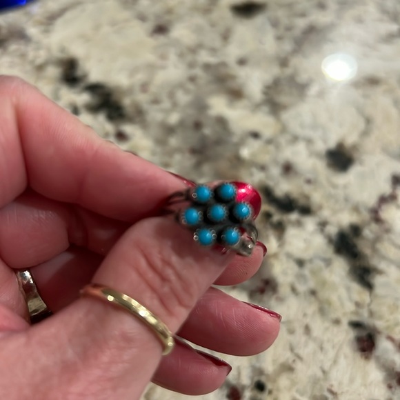 Size 7 Turquoise ring - Picture 4 of 4